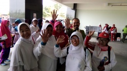 Komunitas Lansia Aktif Bersama RSST