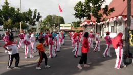 Senam Lansia Bersama RSST di Penghujung Tahun