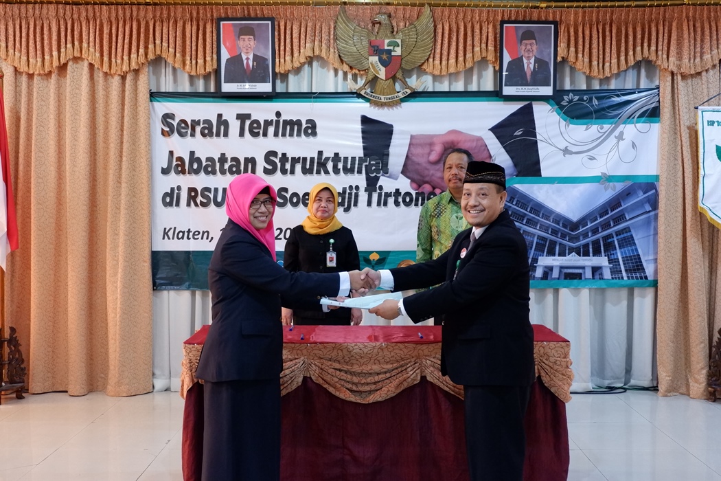 Serah Terima Jabatan Struktural di RSUP dr. Soeradji Tirtonegoro