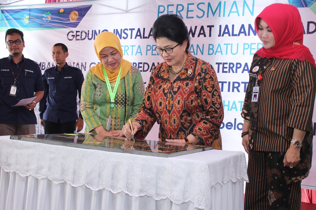 Peresmian Gedung Instalasi Rawat Jalan Terpadu dan Peletakan Batu Pertama Pembangunan Gedung Bedah Sentral Terpadu dan Critical Center Oleh Menteri Kesehatan RI