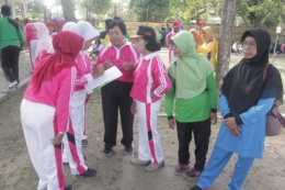 Senam Sehat Bersama Lansia dan Penyuluhan Kesehatan “Kesehatan Gigi pada Lansia” bersama drg. Rina Febriani Puspitasari