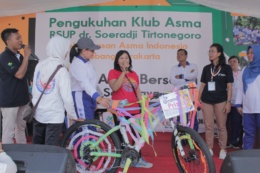 Pengukuhan Klub Asma RSUP dr. Soeradji Tirtonegoro oleh Yayasan Asma Indonesia (YAI) Cabang Surakarta dan Senam Asma Bersama Se-Solo Raya