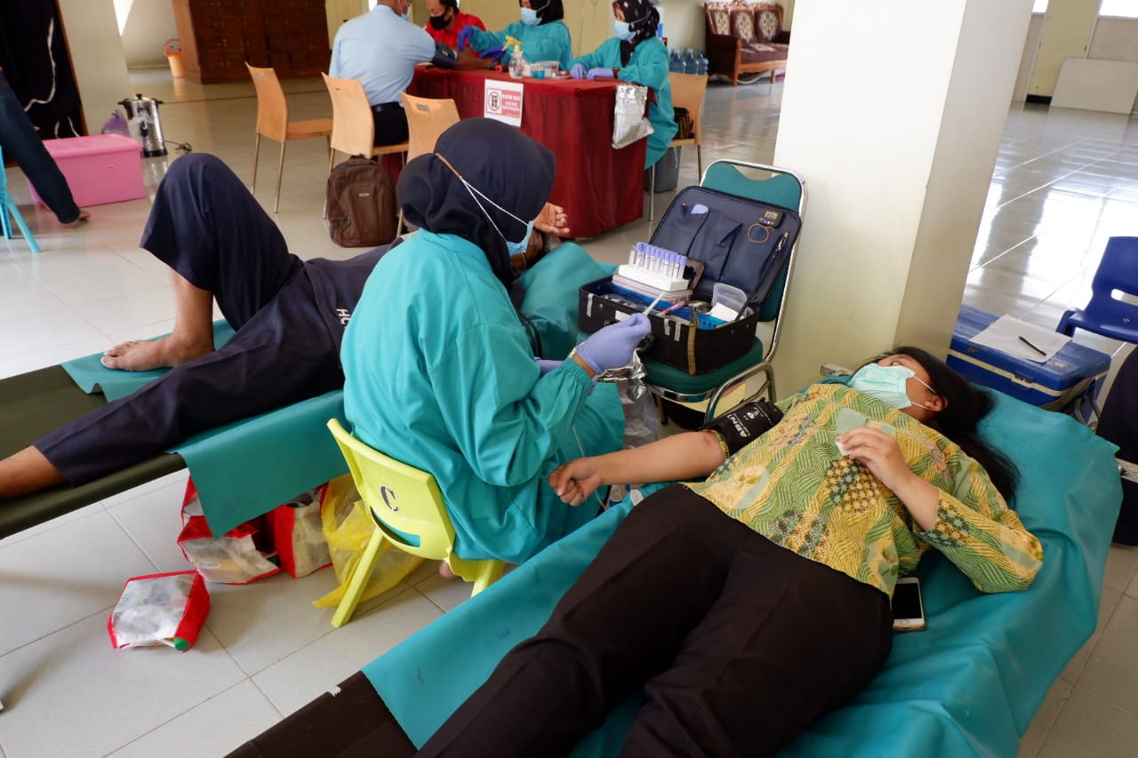 Donor Darah Rutin : Masa Pandemi Bukan Halangan Untuk Tetap Peduli