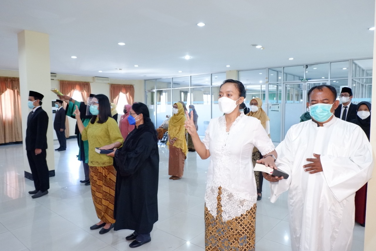 Pelantikan 19 orang  Pejabat Fungsional RSST