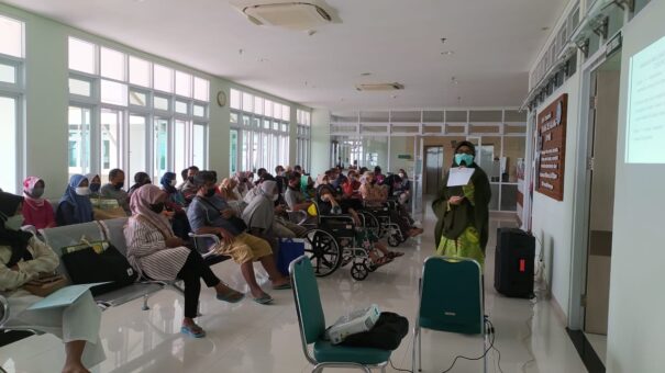 <strong>“Diet <em>Osteoporosis</em>”</strong>